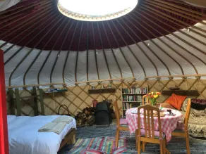 Yurt [sleeps up to 6] & Bathhouse in E Cornwall UK - 5* Off-Grid - Image 5