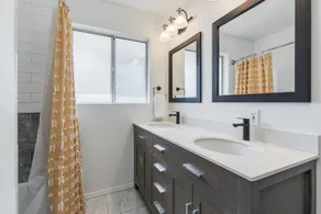 Beautiful Furnished Arcadia Home with Camelback View Off Exeter - Image 5
