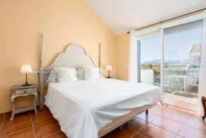 Holiday home with private garden 5 minutes from puerto bañus and the beach - Image 5