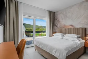 Villa Carmen with 5 en-suite bedrooms, 48 sqm pool, 8km from sea - Image 5