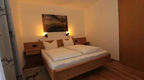 Ferienwohnung Nr. 3 für 1-3 Personen, ca. 40 m², Schlafzimmer, Wohnschlafraum, Küche - Image 5