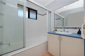 Beautiful Home in Townsville - Image 2