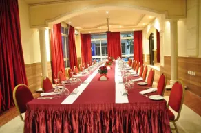 Supreme Place Hotel - Guest Room - Image 4