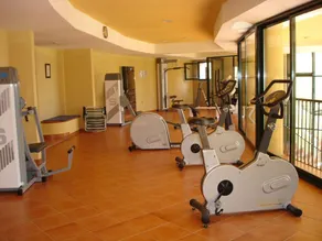 Høj status DUPLEX 1st Sea Line med fitness og opvarmet pool - Image 2