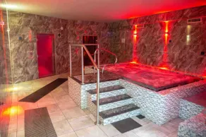 Biskey Howe Central - FREE off-site Health Club access with Pool, Sauna, Steam Room & Gym - Image 3