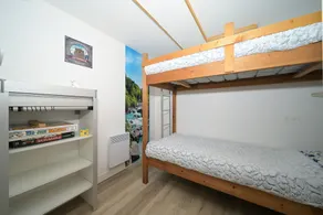 Chalet 'Appartement Les Isards' con vistas a la montaña, Wi-Fi y aire acondicionado - Image 4