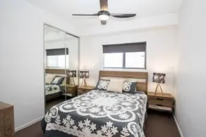 Time n Tide - Straddie Beach House - Image 5