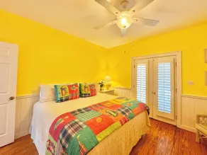 Pet-Friendly Guest Cottage in Great Location, Seaside, FL + 2 Adult Bikes! - Image 4