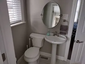 ★3min To Kellogg Park★1BR★ Plymouth ★ Parking★W/D★ - Image 3