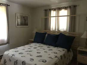 Ein spektakuläres Haus am Wasser mit Panoramablick auf 4 Hektar Land - Image 4