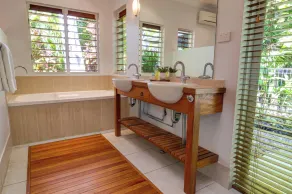 Hanalei Beach House, 3 Minuten zu Fuß zum Strand, privater beheizter Pool! - Image 5