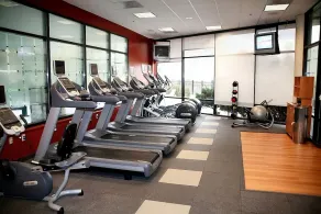 Ideal Mix of Comfort and Value! 4 Comfortable Units, Indoor and Outdoor Pool! - Image 4
