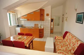 Estudio con piscina, barbacoa y terraza | Vistas al agua - Image 5