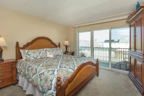 Marina view 207 - Image 4
