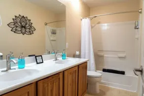Clean Vegas area with HEATED salt pool & hot tub, PRIVATE Luxury  5 Star Reviews - Image 4