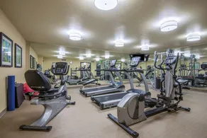 1 Bedroom | Indoor Pool. Free Breakfast. - Image 2