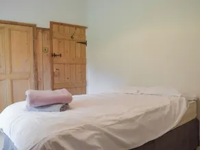 Lower Goytre Farmhouse - Image 5