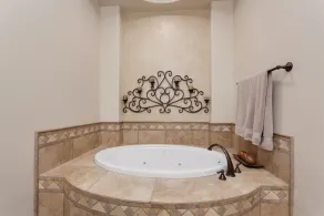 Coral Springs Resort B8, Sleeps 9, Beautiful Complex Amenities with Pool and BBQ - Image 5