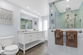 4-bedroom vacation home just 24 minutes from Las Olas Beach - Image 2