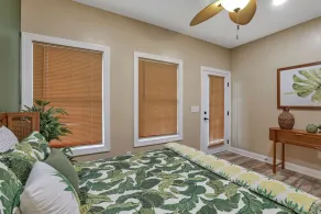 Newer Buckeye Lake waterfront chalet - Image 3