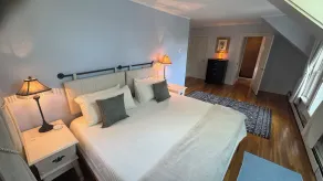 In-town 5 Bedroom Victorian With Heated Pool - Image 5