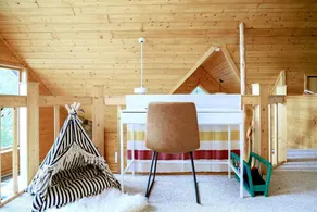 Stylish and Cozy Cabin on the Red Cedar Chain overlooking quiet bay - Image 3