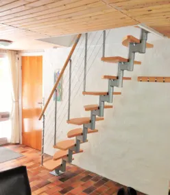 Cottage near beautiful beach in scenic and peace filled surroundings - Image 2