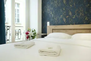 Chenier 2BDR - Two Bedroom Apartment, Sleeps 6 - Image 3