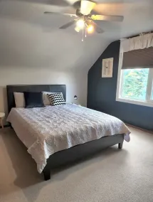 Charming full 4 bedroom house in convenient location/big fenced backyard - Image 4