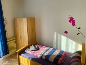 Ferienzimmer Fischach mit Kochgelegenheit, Dusche und Terrasse - Image 5