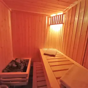 CHALET IN ROUNDS CONTE con SAUNA, WIFI, qualsiasi comodità per 6 pers - Image 4