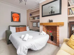 4 bedroom accommodation in Lytham St Annes - Image 5