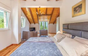 Beautiful Home In Bijeli Vir - Image 3