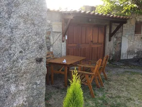 Rural house with large enclosed farm and outdoor grill - Image 5