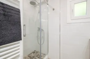 Maison de vacances \"Lliris 29\" avec climatisation, Wi-Fi, terrasses et vue sur la montagne - Image 4