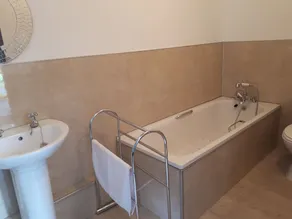 Maison familiale spacieuse - Image 2