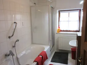 Ferienhaus mit sechs Schlafzimmer für 12 Personen mit Blick auf die Berchtesgadener- u. Chiemgauer Berge - Image 5