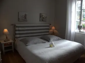 Gîte Moderne 10 Pers. en Touraine avec Jardin, WiFi, Près de la Vienne et Vignobles de Chinon - Image 4