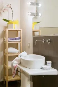 Apartamento en una granja en la aldea rural - Image 3