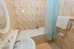 Civitas Hotel - Image 4