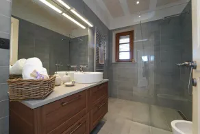 ** LAST MINUTE ** VILLA VITTORIA 8p, by Villas & Retreats Pool A/C WI-FI, BBQ - Image 5