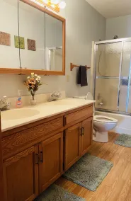 Home on Quiet Cul de Sac with Handicap Accessibility - Image 2