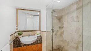 Zanzibar 905, 2 bedroom apartment on the 9th Floor, amazing ocean views. - Image 3