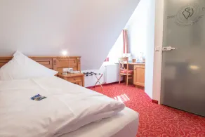 Single room with breakfast - Image 5