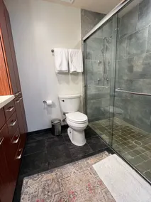 Beautiful house with pool near beach and downtown - Image 3