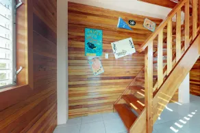 Lofty Space with a Private Veranda and Free WiFi - Walk 10 Minutes into Town - Image 2