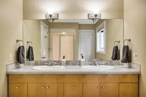 Lakefront Retreat on Pigeon Lake Hot Tub+Starlink. - Image 3