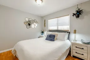 4 Bedrooms and 5 Beds with Game Room Only 5 min Drive to College and Perfect for Family's - Image 5