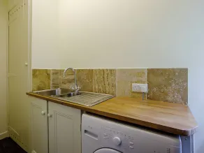2 bedroom accommodation in Meare, near Glastonbury - Image 3