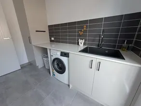 Modern 4 bedroom Family Home in Inverloch - Image 2